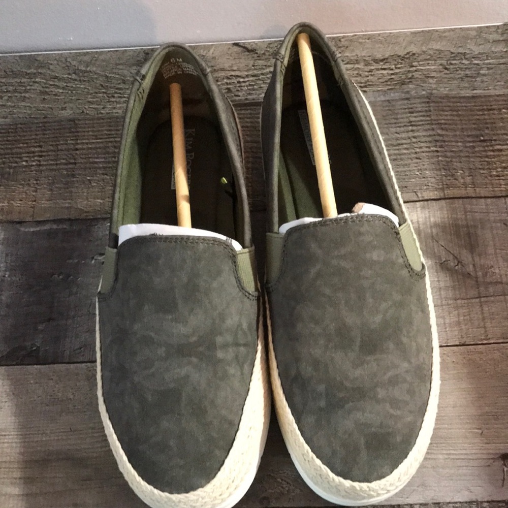 Women’s Kim Rogers Leah Tie Die Green causal slip ons NWT SIZE 6 medium